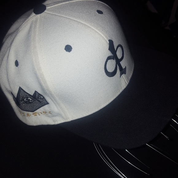 Hat - Picture 2 of 5